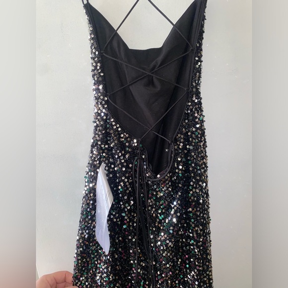 Mac Duggal sequin black dress - Picture 5 of 7